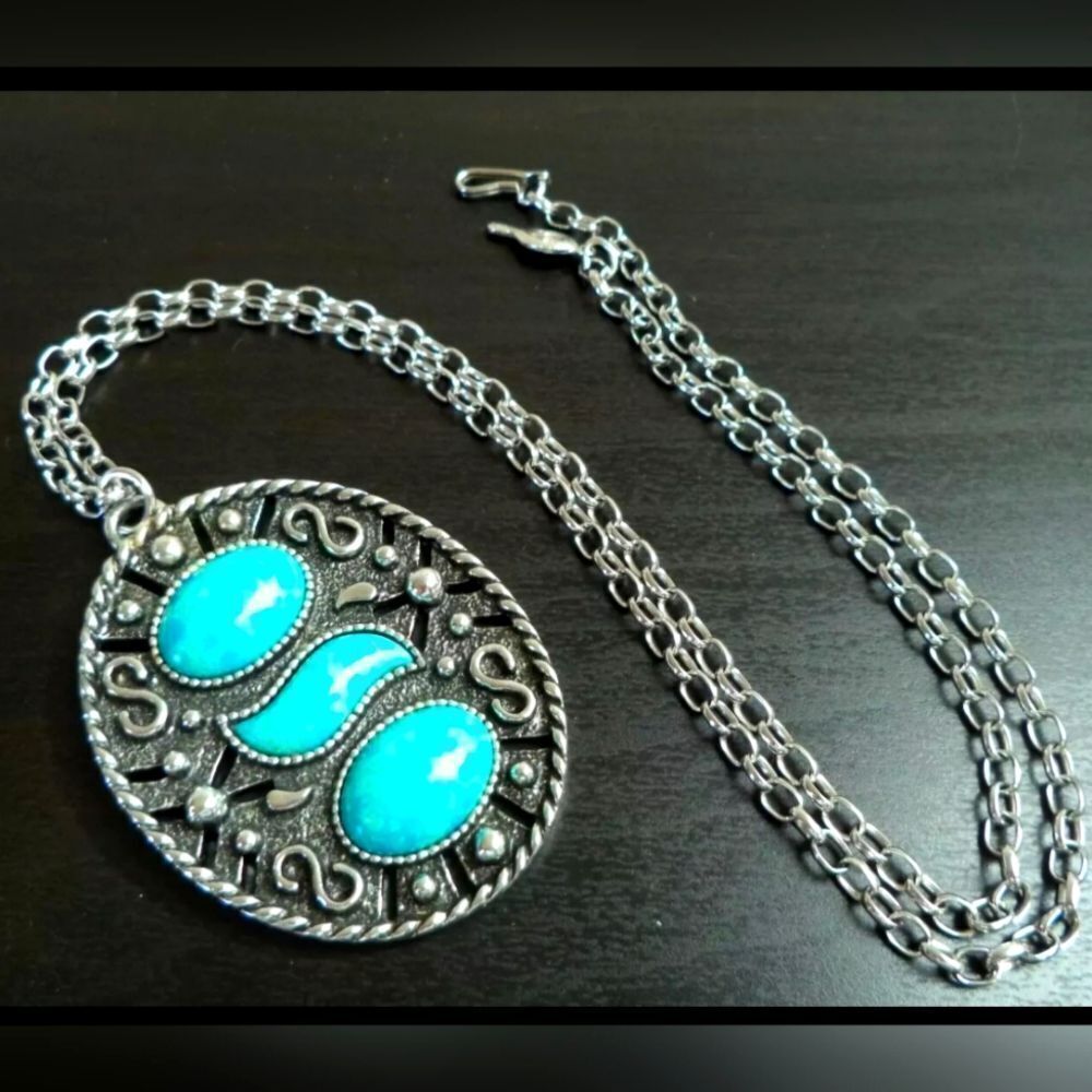 VINTAGE ESTATE SIGNED SARAH COV TURQUOISE EGG 24" NECKLACE